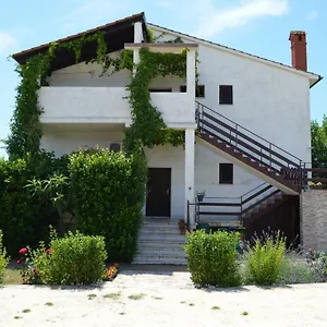 Niki Appartamento Pola